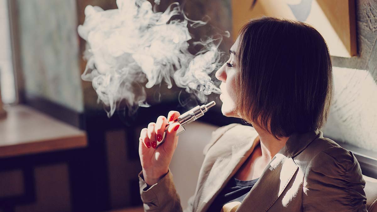 Ndalohet shitja e cigareve elektronike për moshën nën 18 vjeç