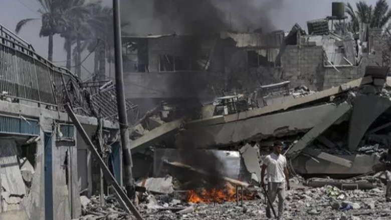 Izraeli godet një shkollë në Gaza, 100 të vrarë, IDF: Strehë e Hamasit Izraeli godet një shkollë në Gaza, 100 të vrarë, IDF: Strehë e Hamasit