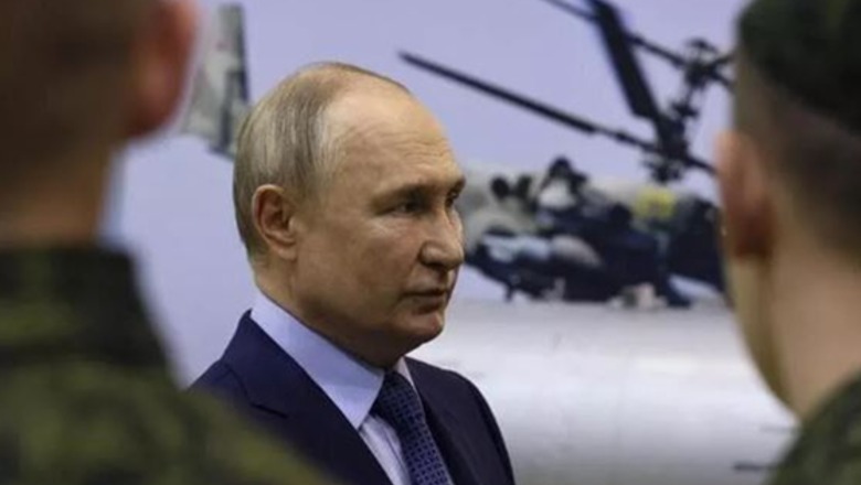 Financial Times: Flota ushtarake ruse është stërvitur për luftë me NATO-n! E trajnuar për të goditur në zemër të Europës edhe me armë bërthamore Financial Times: Flota ushtarake ruse është stërvitur për luftë me NATO-n! E trajnuar për të goditur në zemër të Europës edhe me armë bërthamore