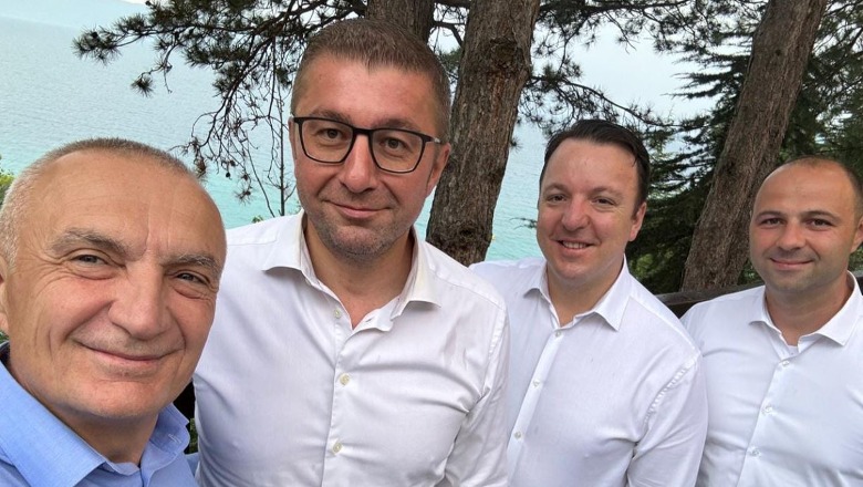 Meta takohet në Ohër me kryeministrin e MV dhe liderin e VMRO-së, Hristijan Mickoski! Past fat që Micko i Gruevskit të mos shikoj Tik-Tok se do tronditej kur ta merrte vesh se me kë është takuar Meta takohet në Ohër me kryeministrin e MV dhe liderin e VMRO-së, Hristijan Mickoski! Past fat që Micko i Gruevskit të mos shikoj Tik-Tok se do tronditej kur ta merrte vesh se me kë është takuar