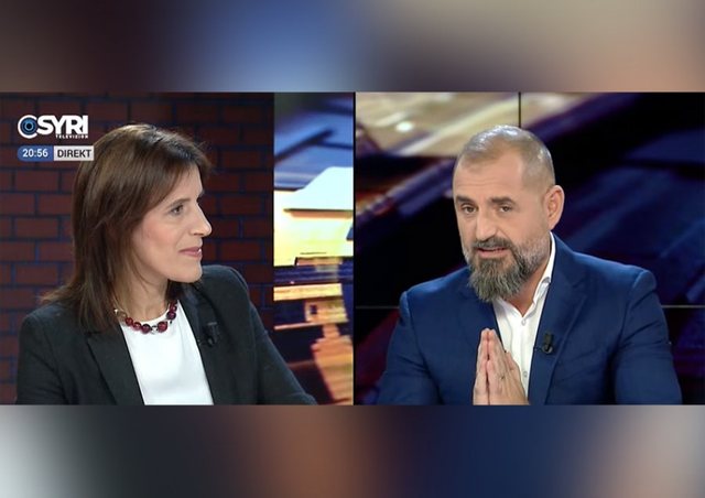 Ka shpifur për mua! Abi, paditësi i Lalës për shpifje, kundër Çim Pekës për ta punësuar te Syri Tv: Pronar Zeni në dilemë se si do raportojë për 21 Janarin, Gërdecin e dosjen Partizani Ka shpifur për mua! Abi, paditësi i Lalës për shpifje, kundër Çim Pekës për ta punësuar te Syri Tv: Pronar Zeni në dilemë se si do raportojë për 21 Janarin, Gërdecin e dosjen Partizani