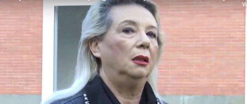 Berisha çon Adriana Kalanë në SPAK, të ankohet pse u rihap çështja për vrasjet e 21 janarit: O të korruptuar, si pranuat ju padinë e gruas së viktimës? Berisha çon Adriana Kalanë në SPAK, të ankohet pse u rihap çështja për vrasjet e 21 janarit: O të korruptuar, si pranuat ju padinë e gruas së viktimës?