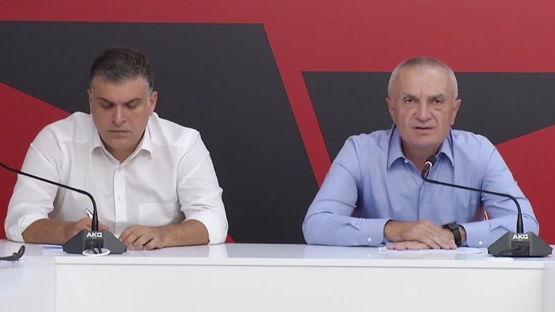 Ilir Meta xhindoset për delet këtë herë: Takova xhaxhi Ibrahimin. Kishte 30 kokë, por s’i bënin letrat! Ilir Meta xhindoset për delet këtë herë: Takova xhaxhi Ibrahimin. Kishte 30 kokë, por s’i bënin letrat!