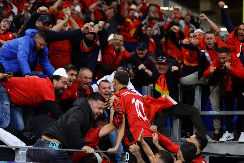 Liga e Kombeve, një shans për Shqipërinë për play-off-in e Botërorit 2026. Kuqezinjtë nisin fushatën e re më 2 shtator Liga e Kombeve, një shans për Shqipërinë për play-off-in e Botërorit 2026. Kuqezinjtë nisin fushatën e re më 2 shtator