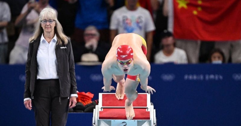 “Shpejtësi e pamundur për njerëzit”! Rekordi i parë i notit vjen nga Kina, por nisin polemikat “Shpejtësi e pamundur për njerëzit”! Rekordi i parë i notit vjen nga Kina, por nisin polemikat