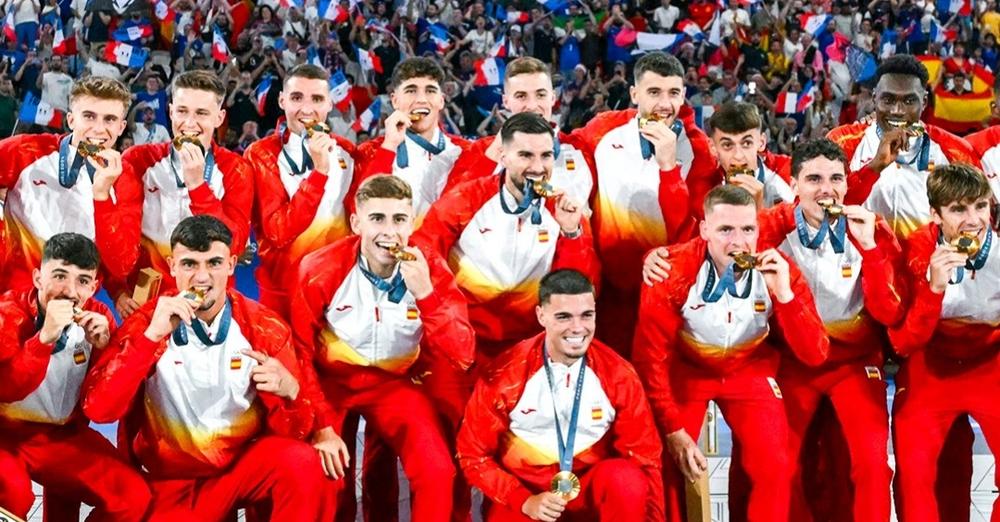 Dominim absolut i Spanjës në futboll, pas Europianit marrin medaljen e arit në Lojërat Olimpike Dominim absolut i Spanjës në futboll, pas Europianit marrin medaljen e arit në Lojërat Olimpike