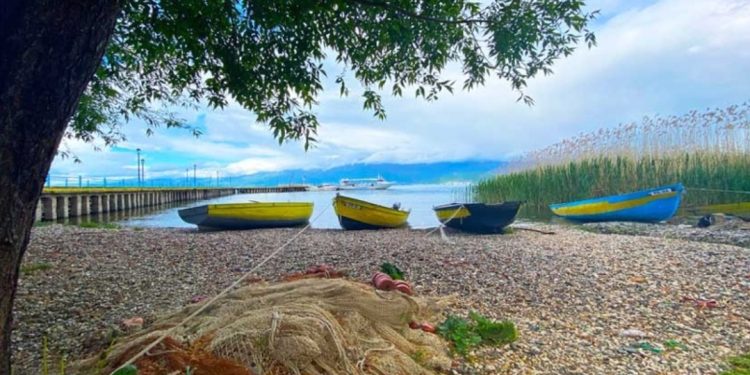 Larg bregdetit të Jugut! Ky qytet është “mbret” i turizmit në Shqipëri, mos e humb… Larg bregdetit të Jugut! Ky qytet është “mbret” i turizmit në Shqipëri, mos e humb…