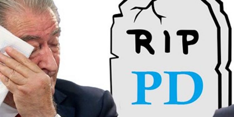 Kaluan të tretat “të rroni vet”… Himara i’u ka lënë shëndetin!