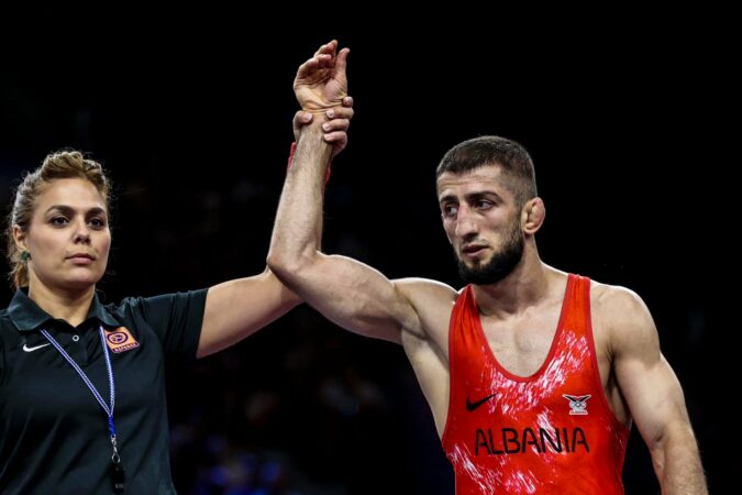 Mrekullia e dytë, Shqipëria siguron tjetër medalje Olimpike, Dudaev fantastik në finale Mrekullia e dytë, Shqipëria siguron tjetër medalje Olimpike, Dudaev fantastik në finale