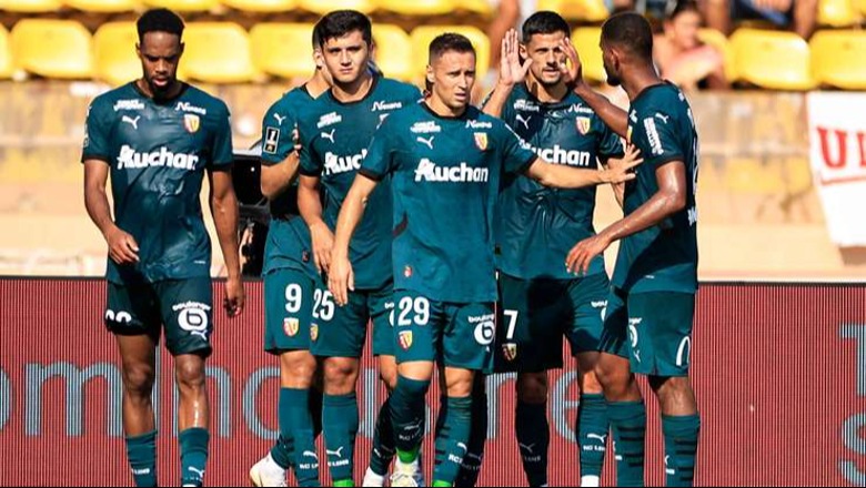 Bundesliga me surpriza, Heidenheim në krye të renditjes! Bayern Munich fiton 2-0 ndaj Freiburg Bundesliga me surpriza, Heidenheim në krye të renditjes! Bayern Munich fiton 2-0 ndaj Freiburg