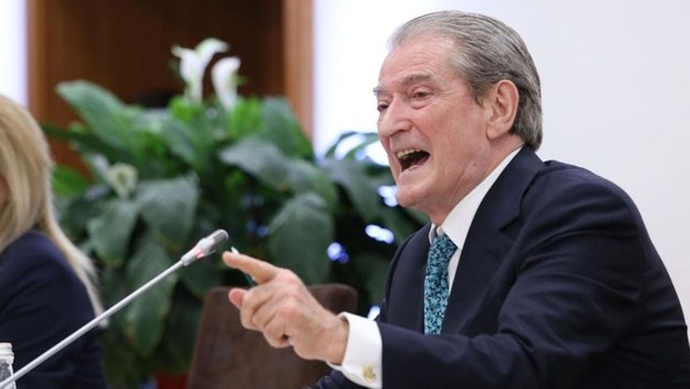 Mero Baze: Hakërrimat e Berishëve ndaj gazetarëve dhe SPAK, një klithmë dëshpërimi Mero Baze: Hakërrimat e Berishëve ndaj gazetarëve dhe SPAK, një klithmë dëshpërimi