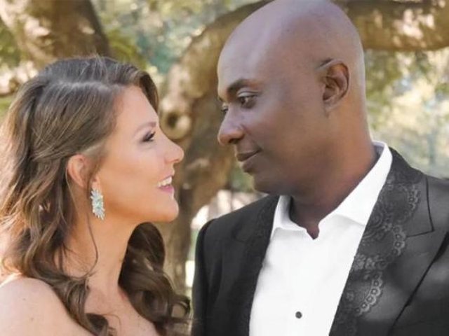 Gjaku blu i princërve bëhet “kafe”…. Princesha e Norvegjisë martohet me “fallxhorin” me ngjyrë: Tre ditë festime! Gjaku blu i princërve bëhet “kafe”…. Princesha e Norvegjisë martohet me “fallxhorin” me ngjyrë: Tre ditë festime!