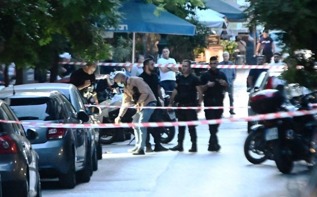 I shpëtoi “pastër” 7 plumbave në mes të Athinës! Kush ishte vrasësi me pagesë Florian Bajraktari dhe e shkuara e tij kriminale, një nga pistat e hetimit dhe hakmarrja?! I shpëtoi “pastër” 7 plumbave në mes të Athinës! Kush ishte vrasësi me pagesë Florian Bajraktari dhe e shkuara e tij kriminale, një nga pistat e hetimit dhe hakmarrja?!