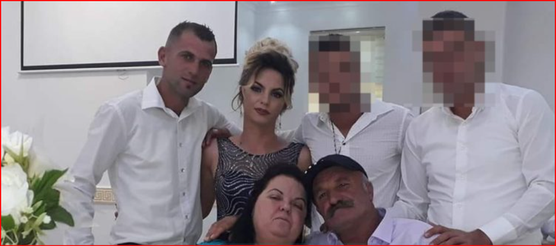 Vëllai i vrau të atin, përlot vajza e 62-vjeçarit: O bush, po unë s’kam kaluar akoma humbjen e mamit! Më zgjo nga kjo ëndërr e zezë Vëllai i vrau të atin, përlot vajza e 62-vjeçarit: O bush, po unë s’kam kaluar akoma humbjen e mamit! Më zgjo nga kjo ëndërr e zezë