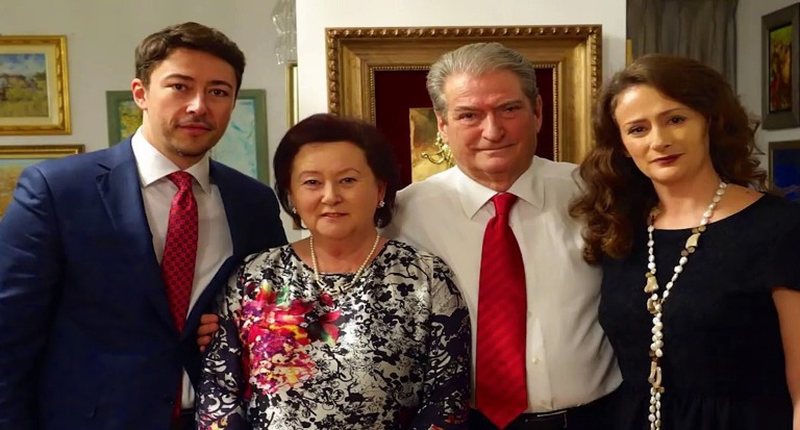 Avokati: SPAK ka nisur hetimin për fondacionin e Liri Berishës, do të merret në pyetje gjithë familja Avokati: SPAK ka nisur hetimin për fondacionin e Liri Berishës, do të merret në pyetje gjithë familja