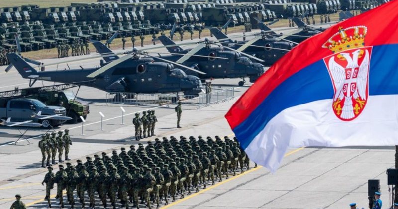 Vuçiç nxjerr ushtrinë në rrugë dhe kërcënon: Jemi të parët ose të dytët më të fortët në Europë Vuçiç nxjerr ushtrinë në rrugë dhe kërcënon: Jemi të parët ose të dytët më të fortët në Europë