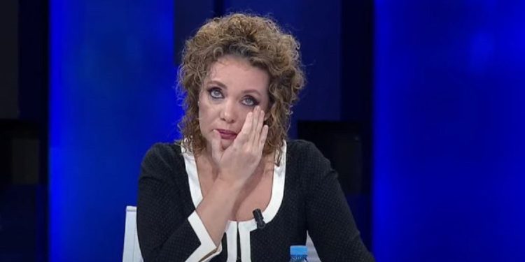 “Jeta ime s’ka kuptim pa ty”! Postimi prekës i Edlira Çepanit për Gert Bogdanin: Zoti… “Jeta ime s’ka kuptim pa ty”! Postimi prekës i Edlira Çepanit për Gert Bogdanin: Zoti…