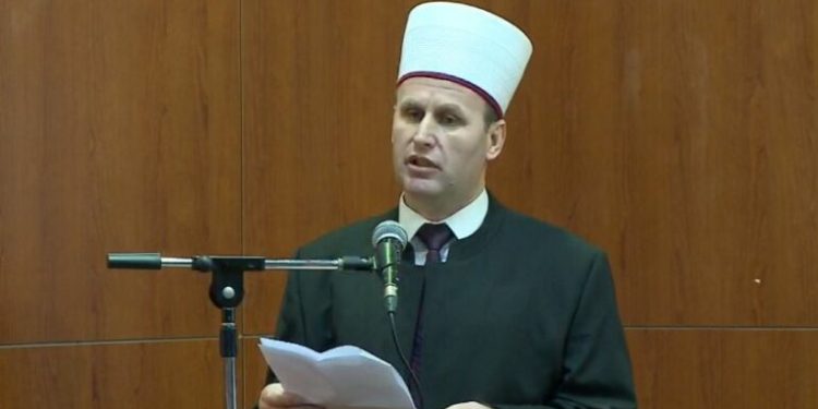 “Der Standard”: Shteti bektashi i Tiranës shihet si precedent nga bektashit alevi të Turqisë dhe islamistet e Shqipërisë “Der Standard”: Shteti bektashi i Tiranës shihet si precedent nga bektashit alevi të Turqisë dhe islamistet e Shqipërisë