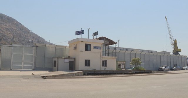 Çështja e emigrantëve në Shqipëri, qeveria italiane pritet të miratojë të hënë dekretligjin Çështja e emigrantëve në Shqipëri, qeveria italiane pritet të miratojë të hënë dekretligjin