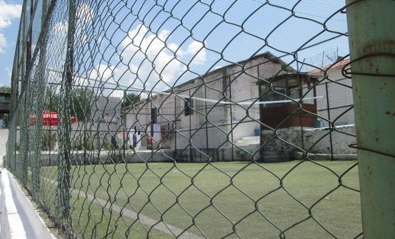 Burgu i “Ali Demit” do strehojë kriminelët “më të rrezikshëm” shqiptarë të dëbuar nga Britania, do funksionojë si burg i hapur Burgu i “Ali Demit” do strehojë kriminelët “më të rrezikshëm” shqiptarë të dëbuar nga Britania, do funksionojë si burg i hapur