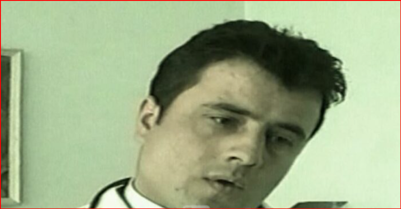 VIDEO: Flamur Noka 26 vjet më parë si… doktor, tani si Sali VIDEO: Flamur Noka 26 vjet më parë si… doktor, tani si Sali