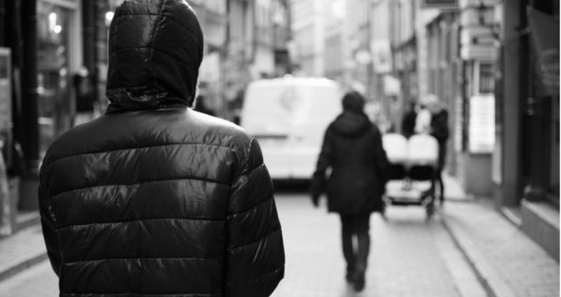 Si u përndoq për shumë muaj gjyqtari në Tiranë? “Hajde këtu lepur, me ty po flas”! Denoncimi që çoi pas hekurave autorin Si u përndoq për shumë muaj gjyqtari në Tiranë? “Hajde këtu lepur, me ty po flas”! Denoncimi që çoi pas hekurave autorin