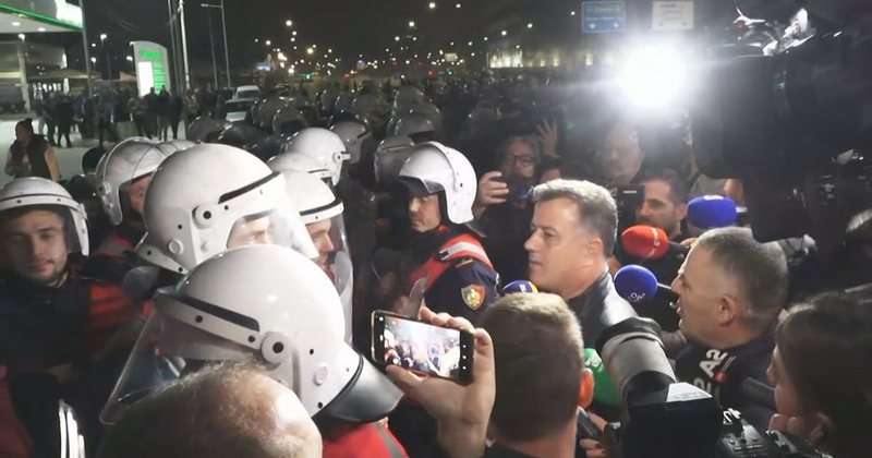 Bllokimi i rrugës dje te ‘Casa Italia’ në Tiranë, nën hetim 30 protestues e 4 deputetë të PD-së, mes tyre dhe Flamur Noka