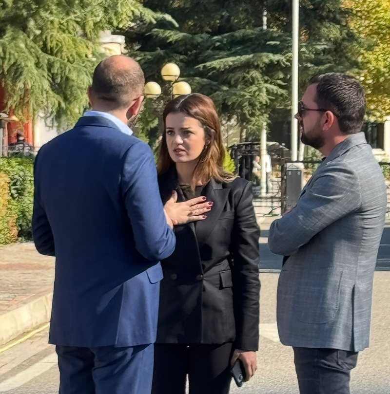 Pa merak Gaz, se nuk u tregova gjë! Pa merak Gaz, se nuk u tregova gjë!