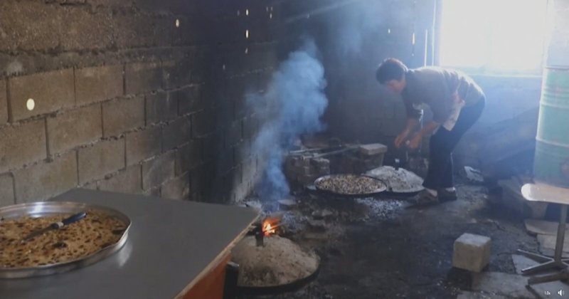 Mish, peshk e perime… Turistët erdhën me avion, por ushqimet i sollën me traget e kamion nga “shtëpia”! Mish, peshk e perime… Turistët erdhën me avion, por ushqimet i sollën me traget e kamion nga “shtëpia”!