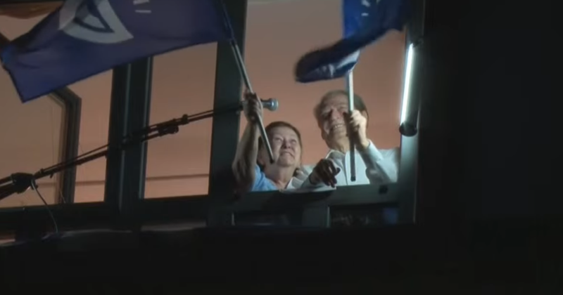 SPAK i mbylli dosjen, Berisha feston ditëlindjen nga ballkoni: Në dritare del për herë të parë edhe Liria SPAK i mbylli dosjen, Berisha feston ditëlindjen nga ballkoni: Në dritare del për herë të parë edhe Liria