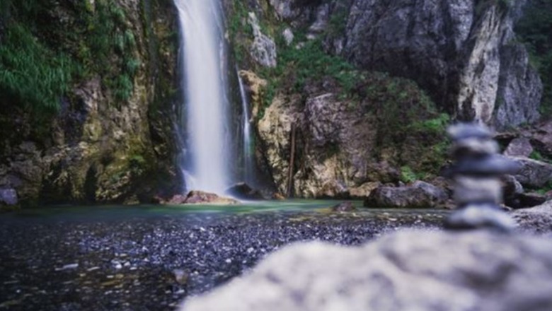 Blogu ‘Rove.me’: Ujëvara e Grunasit në Theth, vendi më romantik në Shqipëri Blogu ‘Rove.me’: Ujëvara e Grunasit në Theth, vendi më romantik në Shqipëri