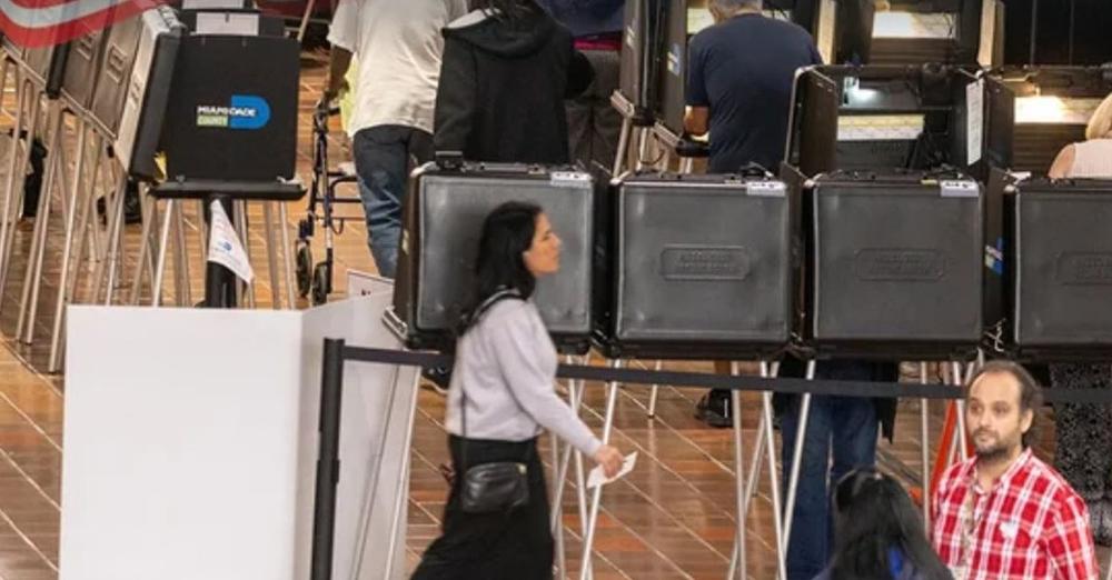 Zgjedhjet në SHBA: Kur mbyllen qendrat e votimit, në çfarë ore dalin exit poll-et, kur do ta mësojmë fituesin?! Zgjedhjet në SHBA: Kur mbyllen qendrat e votimit, në çfarë ore dalin exit poll-et, kur do ta mësojmë fituesin?!