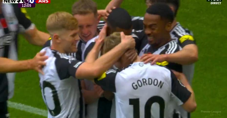 Ndoshta…vitin tjetër! Topçinjtë dhe titulli kampion, Arsenali mbante topin, Newcastle gjuante në portë Ndoshta…vitin tjetër! Topçinjtë dhe titulli kampion, Arsenali mbante topin, Newcastle gjuante në portë