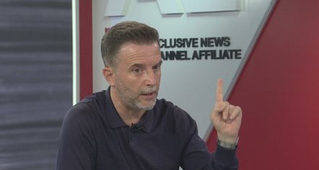 Erion Braçe përplaset me komentuesin: O hajvan, nuk ka urë të gatshme, po e ndërtojmë Erion Braçe përplaset me komentuesin: O hajvan, nuk ka urë të gatshme, po e ndërtojmë