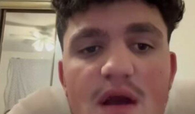 U tall me vrasjen e 14-vjeçarit, adoleshenti pendohet: Ju kërkoj falje gjithë shqiptarëve U tall me vrasjen e 14-vjeçarit, adoleshenti pendohet: Ju kërkoj falje gjithë shqiptarëve