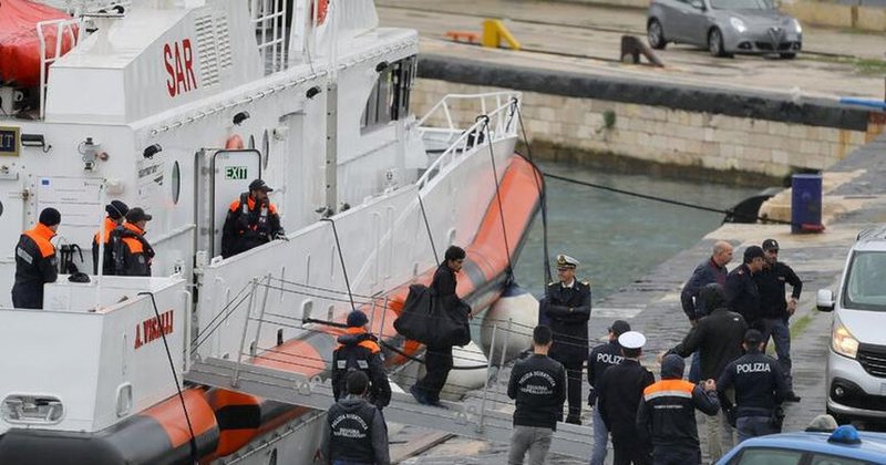 Azilkërkuesit në Shqipëri, qeveria italiane ndryshon gjyqtarët, do të vendosë Gjykata e Apelit Azilkërkuesit në Shqipëri, qeveria italiane ndryshon gjyqtarët, do të vendosë Gjykata e Apelit