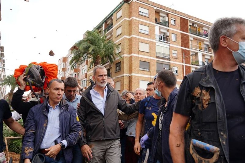 Kreshnik Spahiu: Pse populli godiste me gurë mbretin e Spanjës, por përqafonte mbretëreshën?