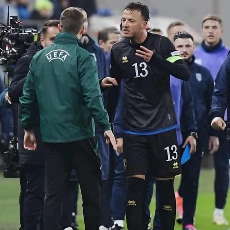 “Kosova është Shqipëri”! Halil Matoshi revoltohet me Rrahmanin: Hiqjani shiritin e kapitenit, deklaratë injorante…Kosova s’asht Shqipëri “Kosova është Shqipëri”! Halil Matoshi revoltohet me Rrahmanin: Hiqjani shiritin e kapitenit, deklaratë injorante…Kosova s’asht Shqipëri