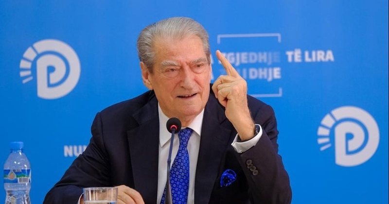 Sulmon edhe ish-ambasadoren Yuri Kim! Berisha i bindur: Trump do ma heqë njollën… “non gratën” Sulmon edhe ish-ambasadoren Yuri Kim! Berisha i bindur: Trump do ma heqë njollën… “non gratën”