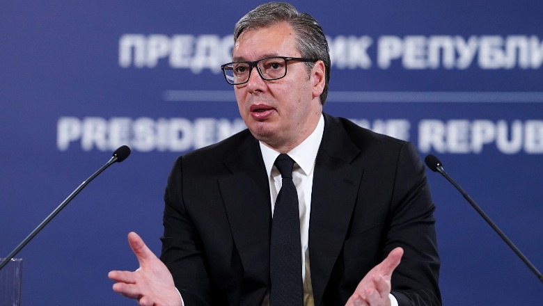 Protesta masive në Serbi/ Vuçiç: Nuk do iki nga vendi si Assadi i Sirisë! Shërbimet e huaja inteligjente duan të më rrëzojnë Protesta masive në Serbi/ Vuçiç: Nuk do iki nga vendi si Assadi i Sirisë! Shërbimet e huaja inteligjente duan të më rrëzojnë