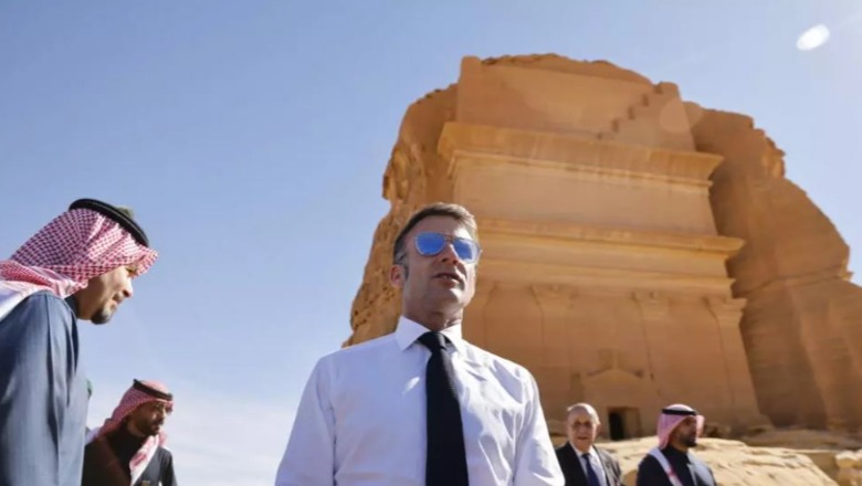 Rënia e qeverisë, Macron përshpejton veprimet për zgjedhjen e kryeministrit para mbërritjes së Trump! Një pakt republikan i nevojshëm para hapjes së Notre-Dame Rënia e qeverisë, Macron përshpejton veprimet për zgjedhjen e kryeministrit para mbërritjes së Trump! Një pakt republikan i nevojshëm para hapjes së Notre-Dame