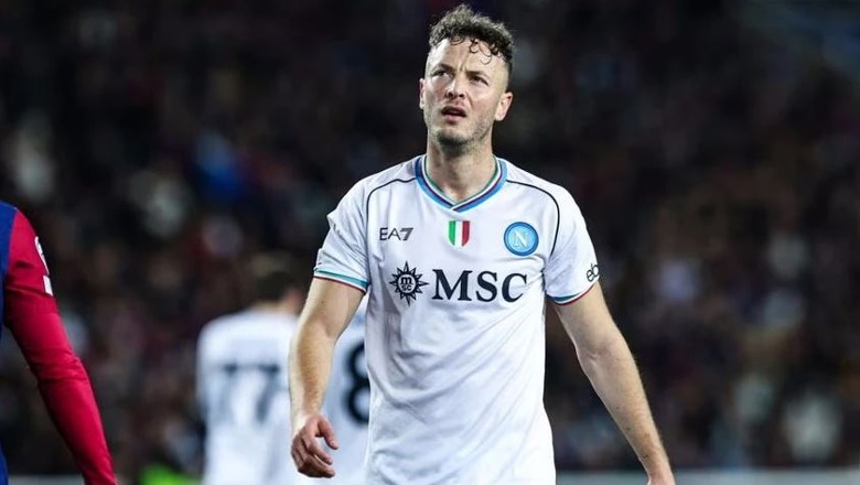 VIDEO/ Napoli fiton 1-2 në Genoa dhe rigjen kreun e Serie A! Shënon Amir Rrahmani VIDEO/ Napoli fiton 1-2 në Genoa dhe rigjen kreun e Serie A! Shënon Amir Rrahmani