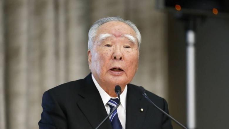 Krijoi një nga “perandoritë” më të mëdha të prodhimit të motorëve dhe makinave, vdes në ditën e Krishtlindjes Osamu Suzuki Krijoi një nga “perandoritë” më të mëdha të prodhimit të motorëve dhe makinave, vdes në ditën e Krishtlindjes Osamu Suzuki