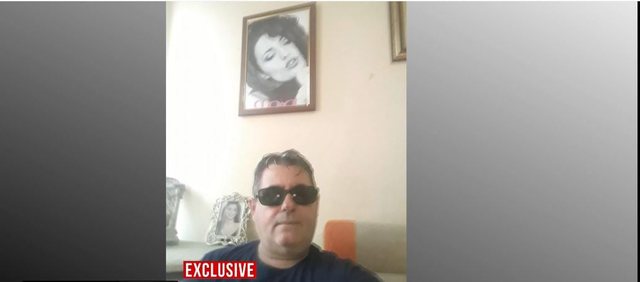 “Ishin të qeshur, të lumtur”! Vëllai i Parashqevi Simakut zbulon marrëdhënien e këngëtares me ish-bashkëshortin e saj: Kam jetuar dy vite me ta “Ishin të qeshur, të lumtur”! Vëllai i Parashqevi Simakut zbulon marrëdhënien e këngëtares me ish-bashkëshortin e saj: Kam jetuar dy vite me ta