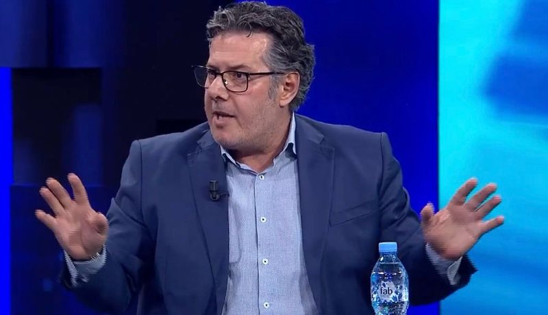 Edi Paloka “fluturon” me presh në … harron se Trump ka qenë president edhe para 4 vitesh: Berisha dhe Trump kanë një armik të përbashkët! Tani që ai fitoi dhe ne morëm vulën, do i tregojmë vendin Edi Paloka “fluturon” me presh në … harron se Trump ka qenë president edhe para 4 vitesh: Berisha dhe Trump kanë një armik të përbashkët! Tani që ai fitoi dhe ne morëm vulën, do i tregojmë vendin