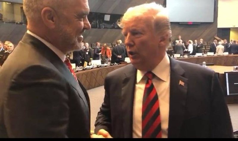 VIDEO/ Donald Trump dhe krerët e NATO në Shqipëri, Rama: Ardhja e presidentit të SHBA-së në Tiranë, mesazh i pozicionit tonë në arenën ndërkombëtare VIDEO/ Donald Trump dhe krerët e NATO në Shqipëri, Rama: Ardhja e presidentit të SHBA-së në Tiranë, mesazh i pozicionit tonë në arenën ndërkombëtare