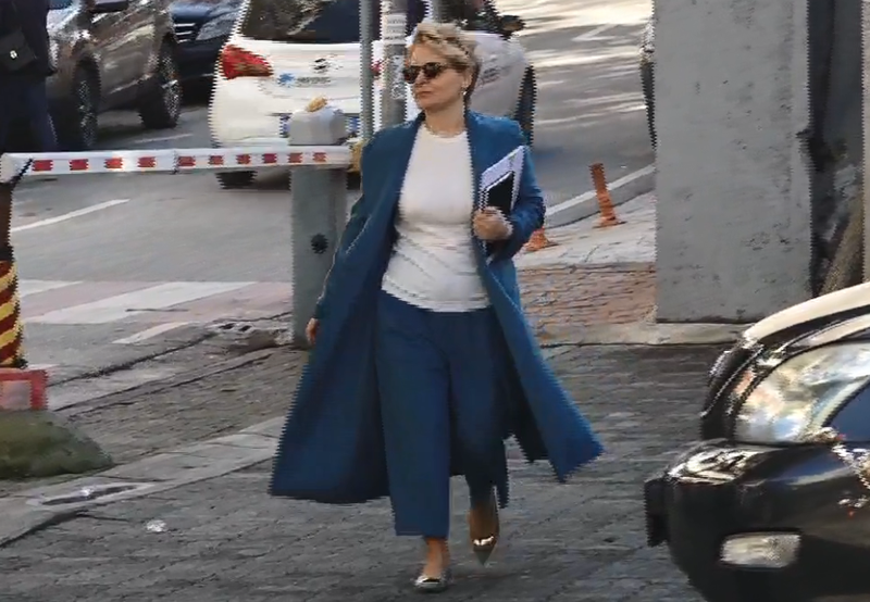 VIDEO/ Monika Kryemadhi replikon me gazetarët para SPAK: Na e morët shpirtin! S’na latë rehat me marr frymë VIDEO/ Monika Kryemadhi replikon me gazetarët para SPAK: Na e morët shpirtin! S’na latë rehat me marr frymë