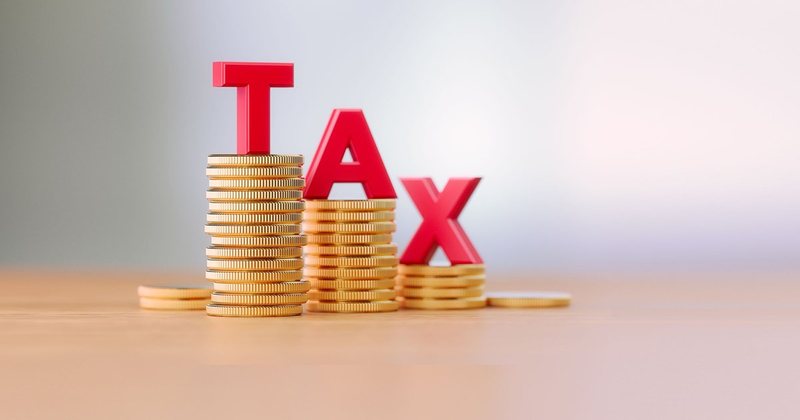 Sa taksa paguajnë shqiptarët mbi pagat që marrin? Sa taksa paguajnë shqiptarët mbi pagat që marrin?