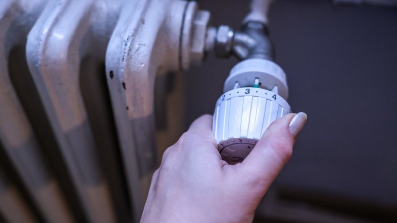 Faturat e Termokos-it “ngrijnë” prishtinasit Faturat e Termokos-it “ngrijnë” prishtinasit