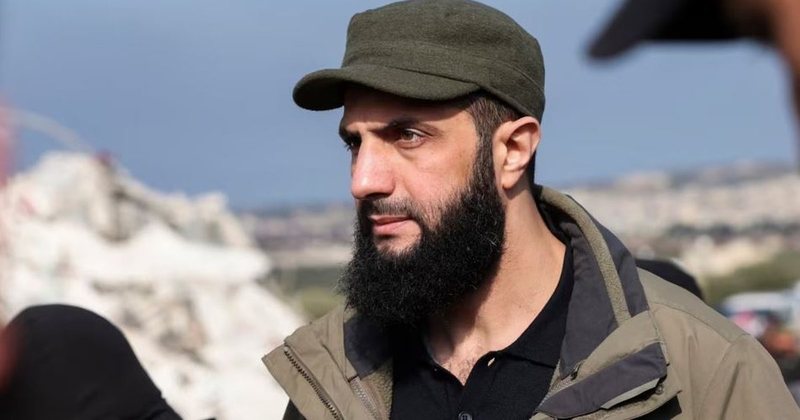 “10 milionë dollarë për ‘kokën’ e tij”! SHBA: Nuk vlen më shpërblimi për arrestimin e liderit të ri sirian “10 milionë dollarë për ‘kokën’ e tij”! SHBA: Nuk vlen më shpërblimi për arrestimin e liderit të ri sirian